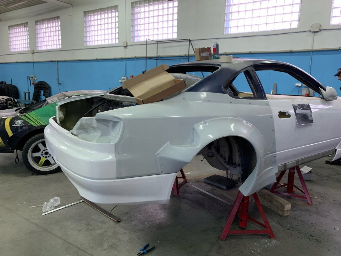 REAR REINFORCEMENT PANEL WITH FENDERS NISSAN S15